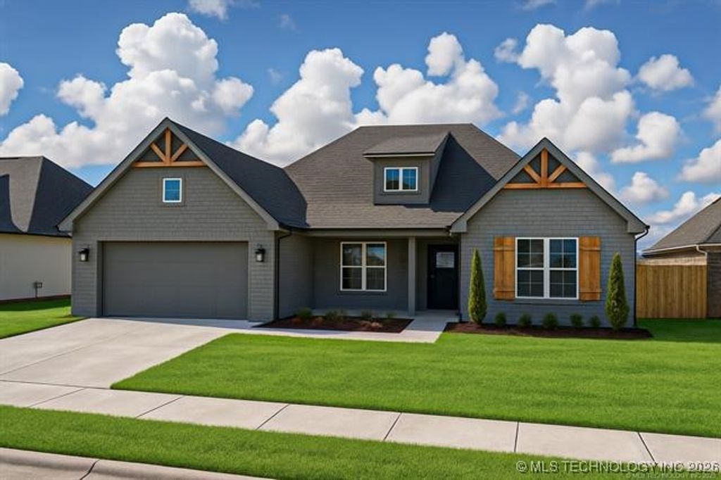 27608 E 109th Street E, Coweta, OK 74429