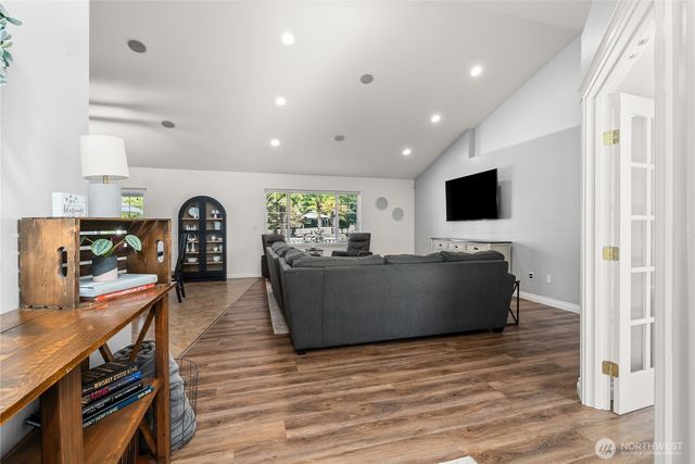 46 Richard Lane, Elma, WA 98541