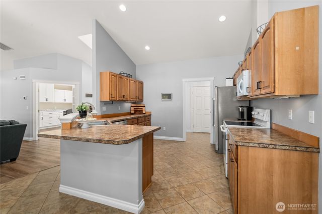 46 Richard Lane, Elma, WA 98541