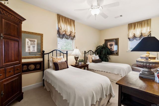 7 Crystal Mountain Cove, Maumelle, AR 72113