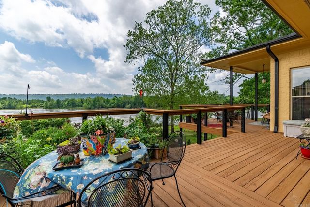 7 Crystal Mountain Cove, Maumelle, AR 72113