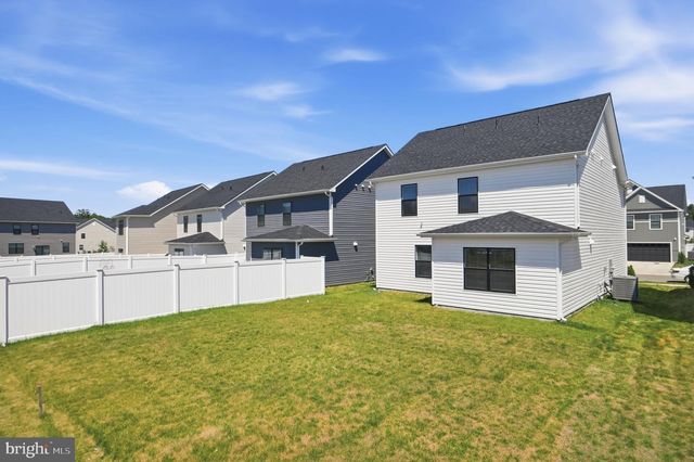156 WOOD WALK AVE, La Plata, MD 20646