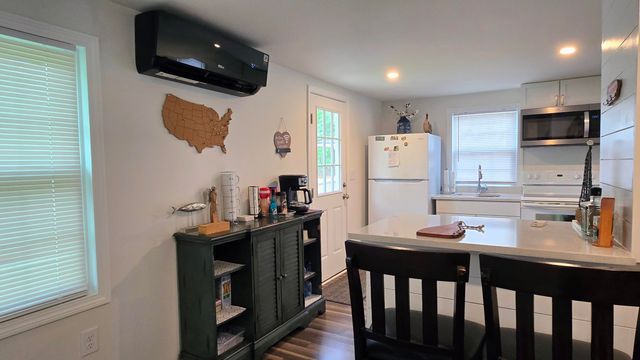 8495 Old Number Six Highway, Santee, SC 29142