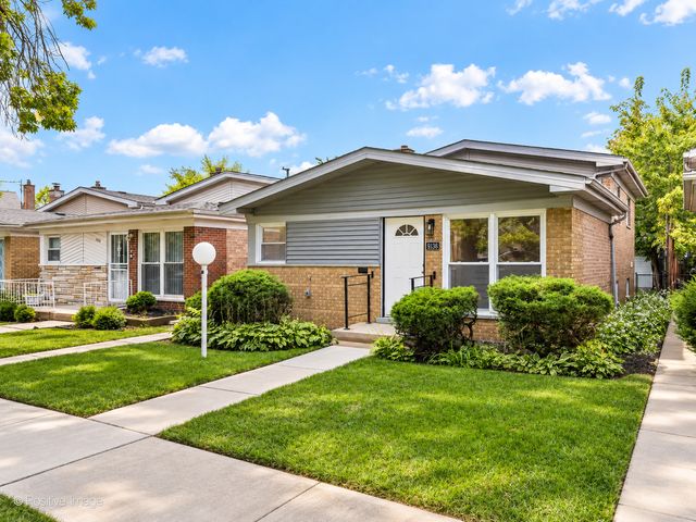 9136 S Union Avenue, Chicago, IL 60620