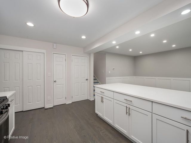 9136 S Union Avenue, Chicago, IL 60620