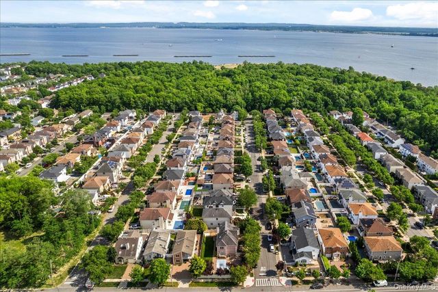 197 Finlay Street, Staten Island, NY 10307