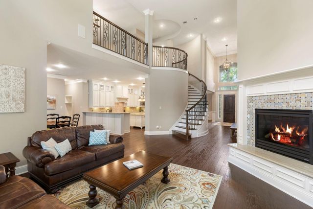 27015 Hidden Grove Landing Drive, Spring, TX 77386