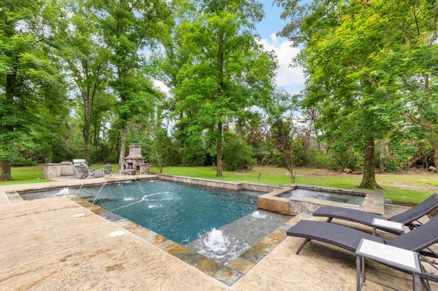 27015 Hidden Grove Landing Drive, Spring, TX 77386