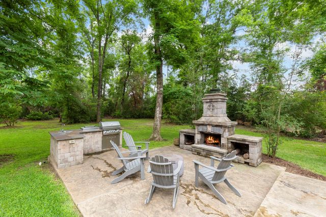 27015 Hidden Grove Landing Drive, Spring, TX 77386