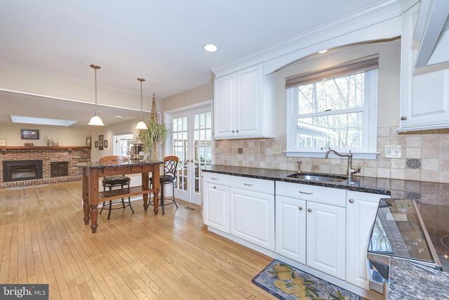12 FOXWOOD LN, Medford, NJ 08055