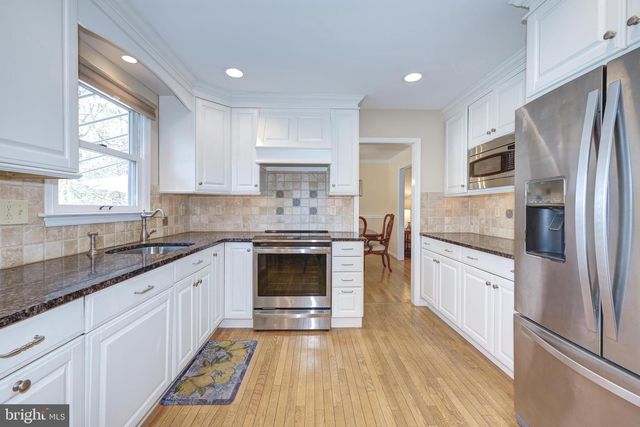 12 FOXWOOD LN, Medford, NJ 08055