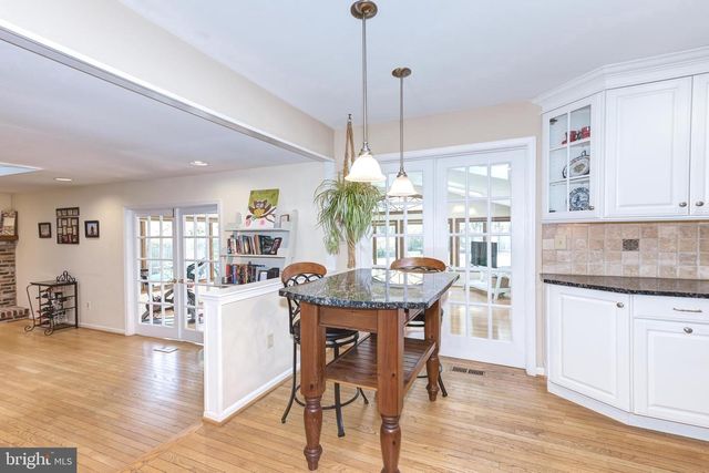 12 FOXWOOD LN, Medford, NJ 08055
