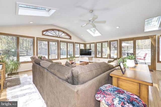 12 FOXWOOD LN, Medford, NJ 08055