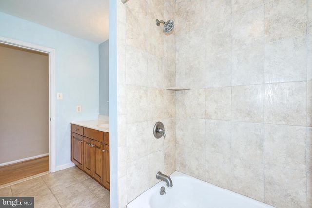 12 FOXWOOD LN, Medford, NJ 08055