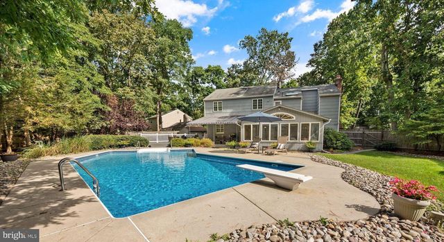 12 FOXWOOD LN, Medford, NJ 08055