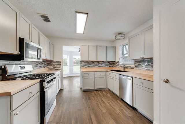 3517 Sachse Road, Sachse, TX 75048