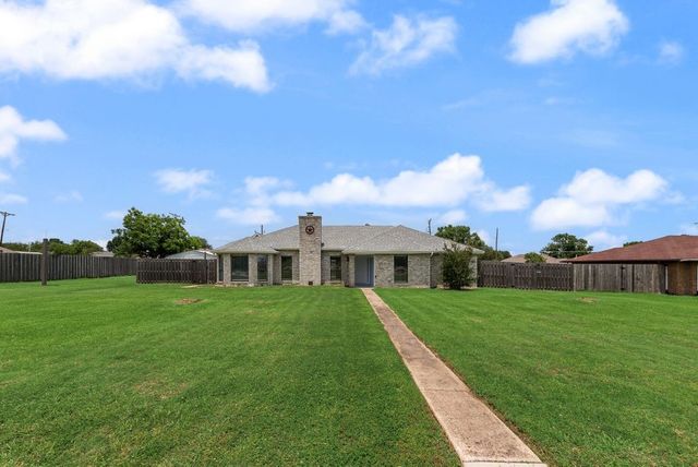 3517 Sachse Road, Sachse, TX 75048