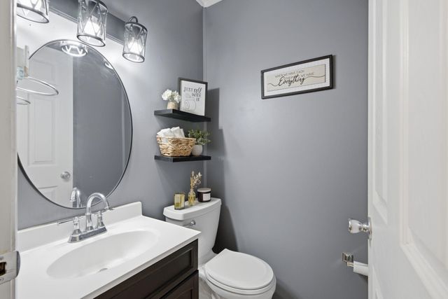8004 Jennings Place, Merrillville, IN 46410