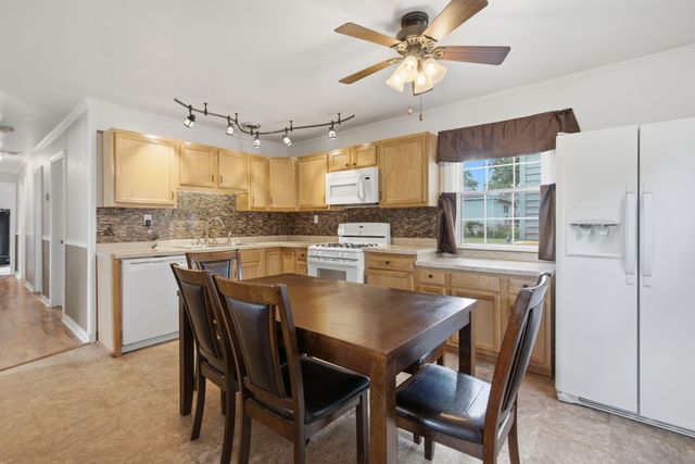 8004 Jennings Place, Merrillville, IN 46410