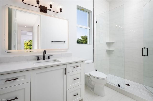 2854 Coach House WAY, Naples, FL 34105