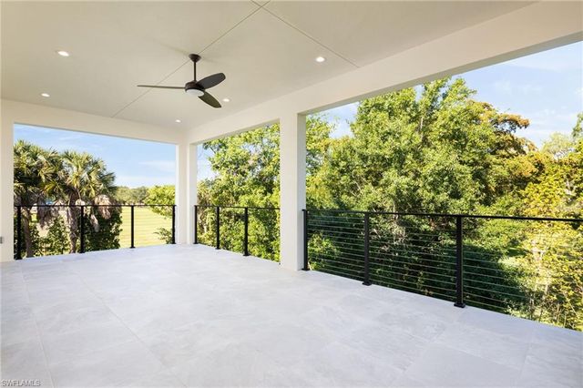 2854 Coach House WAY, Naples, FL 34105