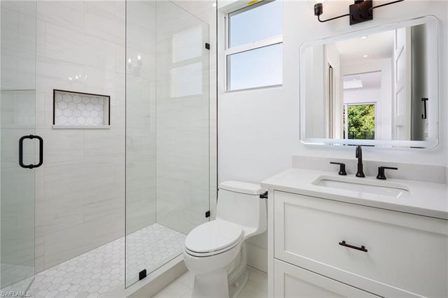 2854 Coach House WAY, Naples, FL 34105
