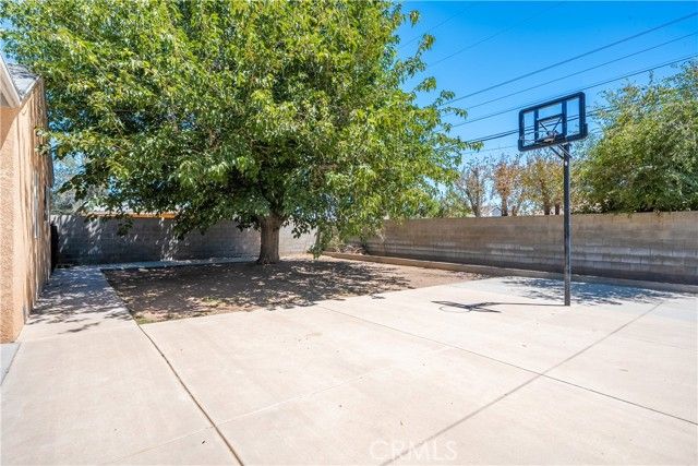 38632 Lemsford Avenue, Palmdale, CA 93550