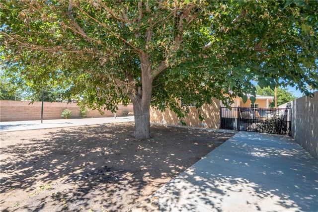 38632 Lemsford Avenue, Palmdale, CA 93550