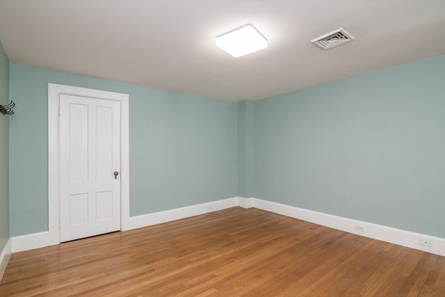 21 Lyman Rd B, Northampton, MA 01060