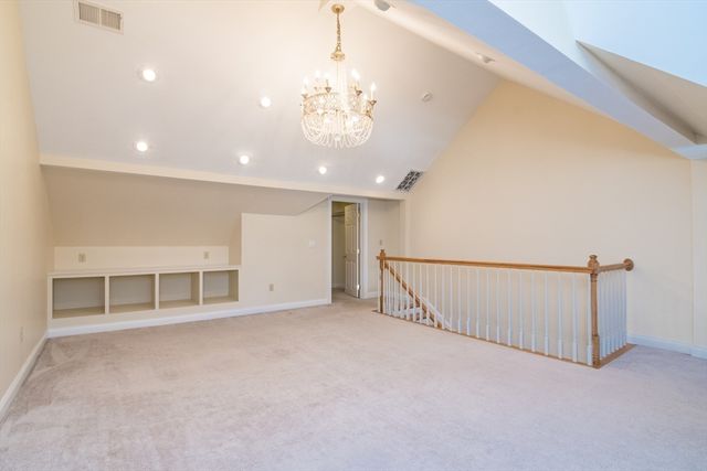 21 Lyman Rd B, Northampton, MA 01060