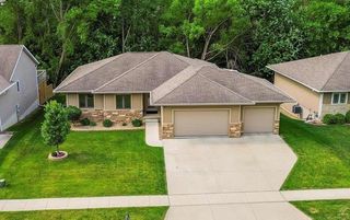5057 Nordic Ridge Drive, Cedar Falls, IA 50613