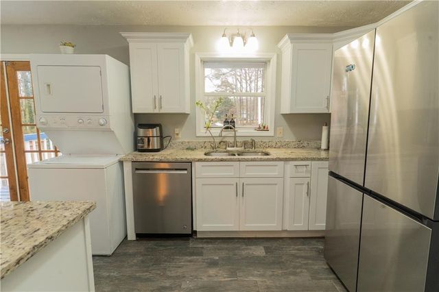 4161 Summer Place, Snellville, GA 30039