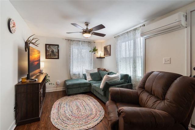 3914 Railroad Avenue, Williamson, NY 14589