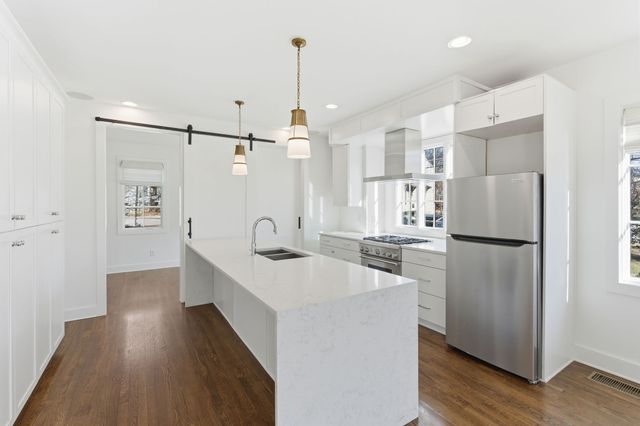 519 Chesterfield Ave Apt 1, Nashville, TN 37212