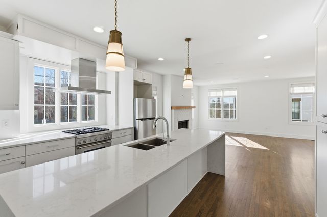 519 Chesterfield Ave Apt 1, Nashville, TN 37212