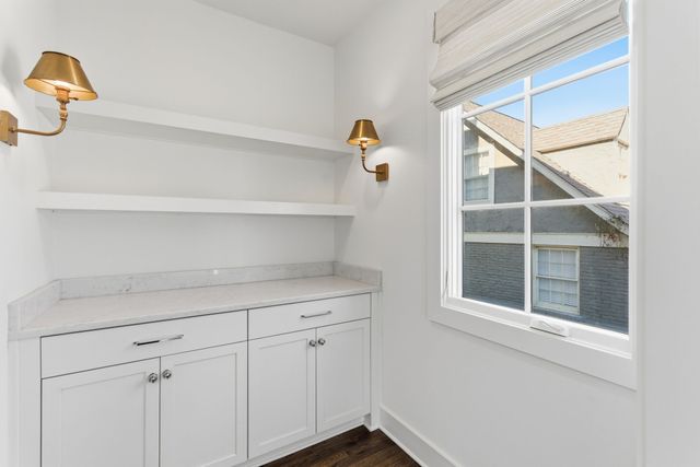 519 Chesterfield Ave Apt 1, Nashville, TN 37212