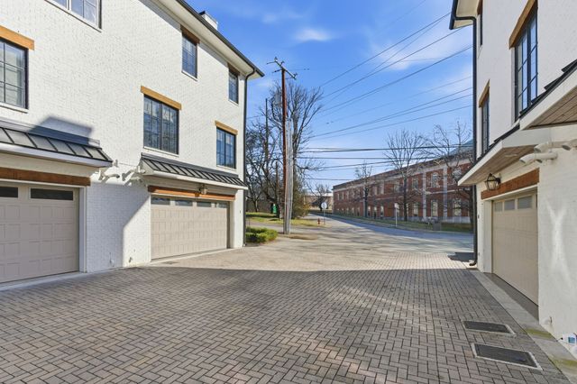 519 Chesterfield Ave Apt 1, Nashville, TN 37212