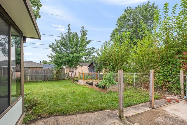 4570 Pennyston Avenue, Huber Heights, OH 45424