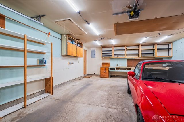 4570 Pennyston Avenue, Huber Heights, OH 45424