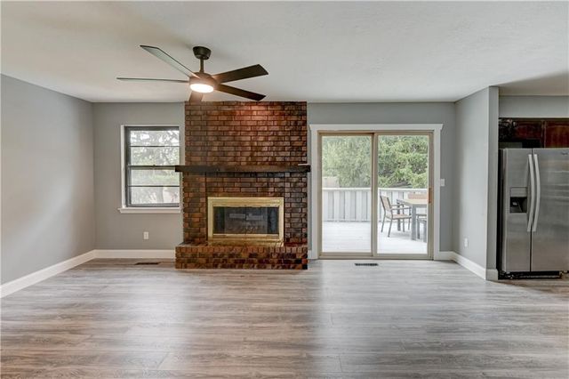 7608 NW 69th Street, Kansas City, MO 64152
