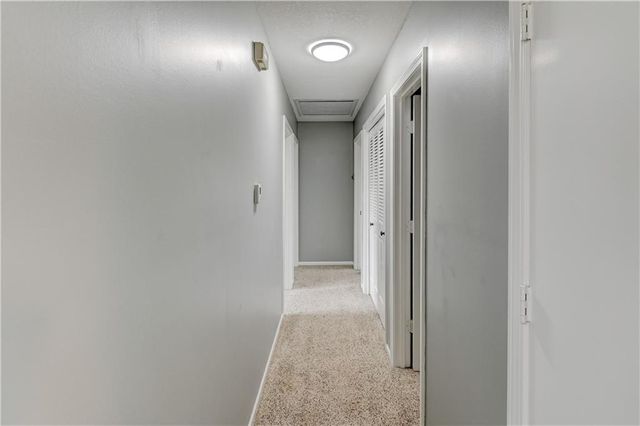 7608 NW 69th Street, Kansas City, MO 64152