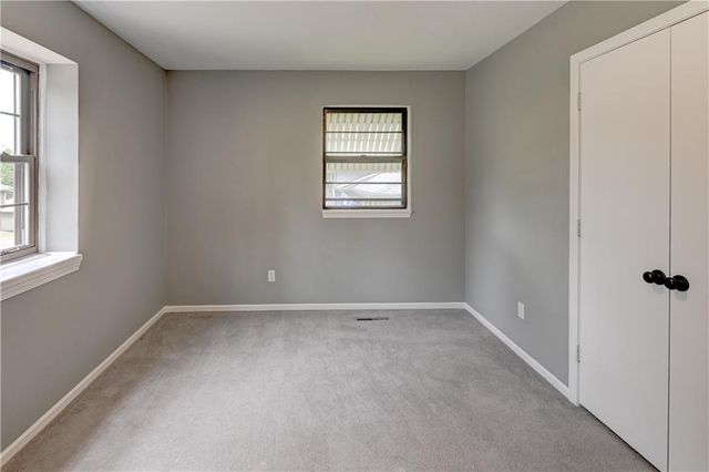 7608 NW 69th Street, Kansas City, MO 64152