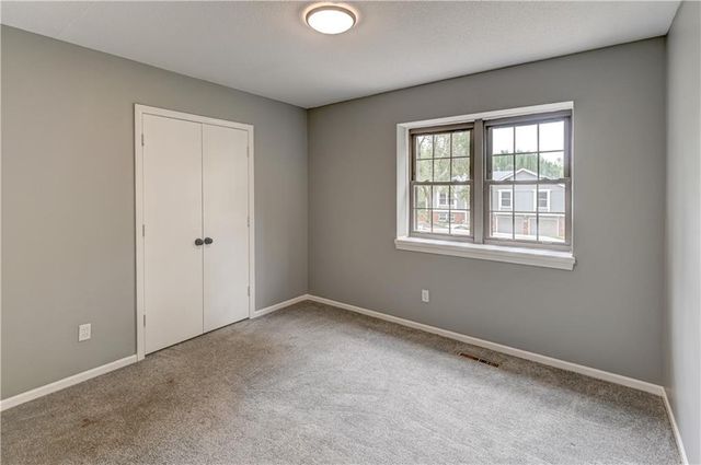 7608 NW 69th Street, Kansas City, MO 64152