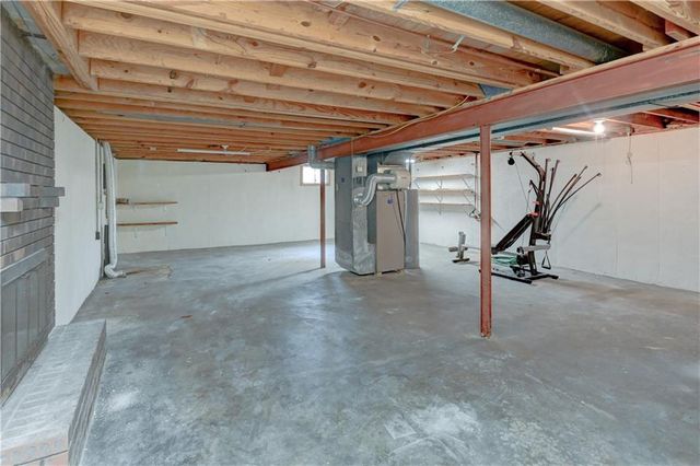 7608 NW 69th Street, Kansas City, MO 64152