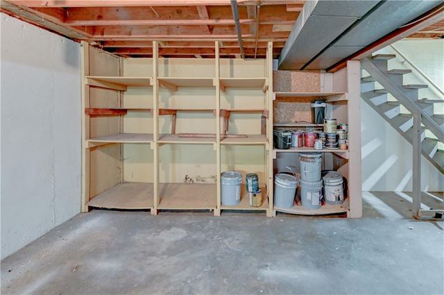 7608 NW 69th Street, Kansas City, MO 64152