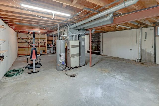 7608 NW 69th Street, Kansas City, MO 64152