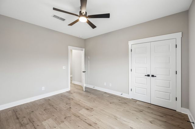 835 Stovers Gln, Murfreesboro, TN 37128