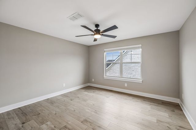 835 Stovers Gln, Murfreesboro, TN 37128