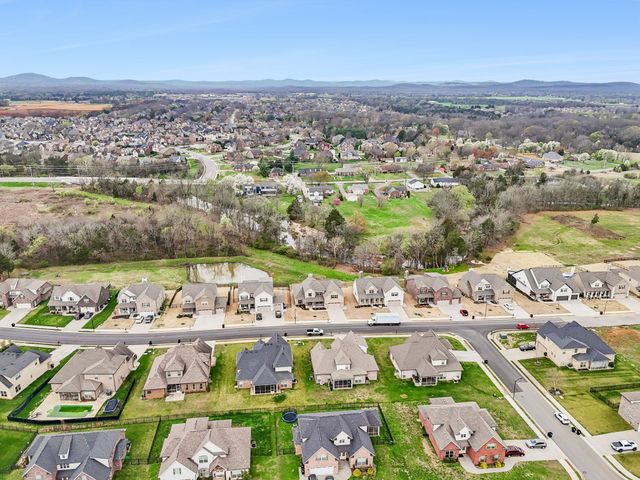 835 Stovers Gln, Murfreesboro, TN 37128
