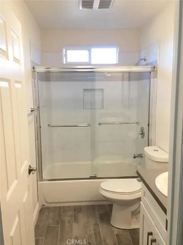 130 E 67th, Los Angeles, CA 90003